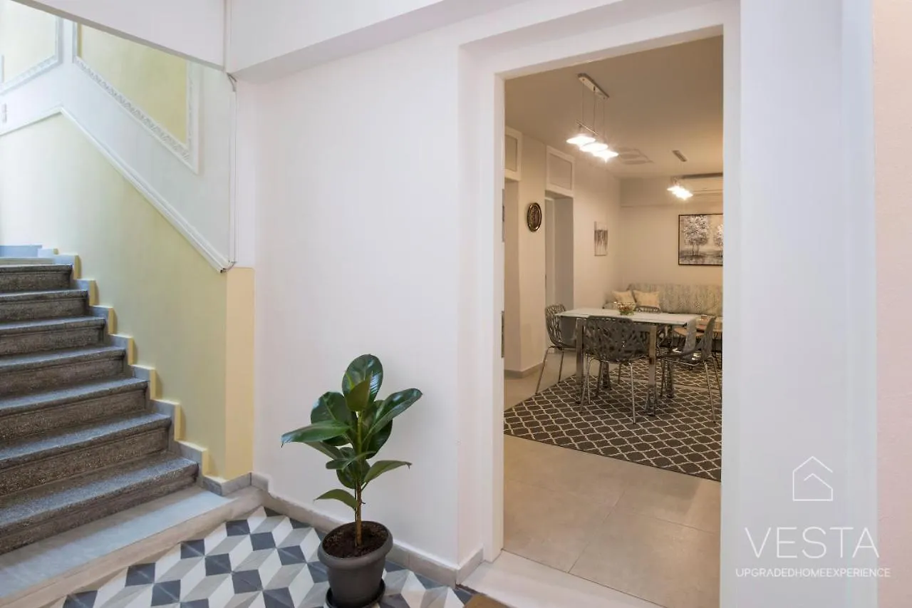 The Emerald City Central Apartment, 2-Bdrms سالونيك شقة
