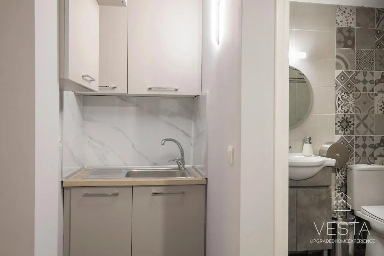 The Emerald City Central Apartment, 2-Bdrms سالونيك