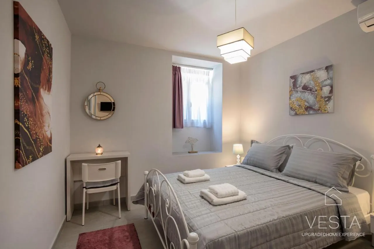 The Emerald City Central Apartment, 2-Bdrms سالونيك